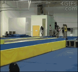 탄력이 대단하네5.gif