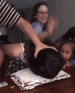 생일 빵.gif
