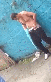 99394D455B63031C0F41E6.gif