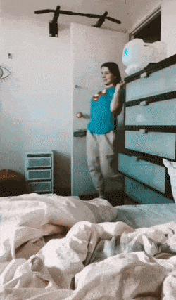 눈나의 터질 것 같은...어.gif