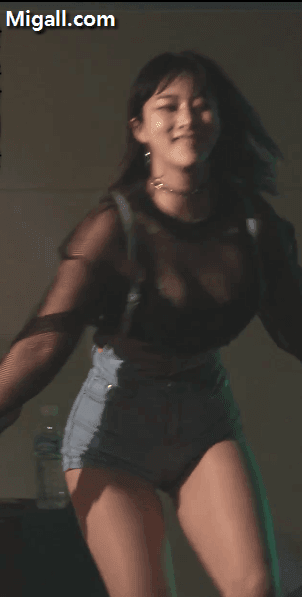9ee1e24b97724db13f555baaae8c2be0.gif