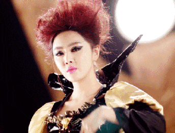 지켜보고있다.gif