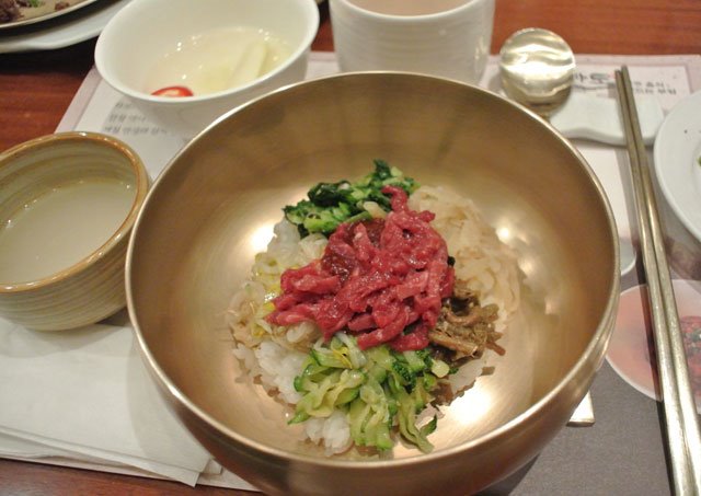 육회진주비빔밥.jpg