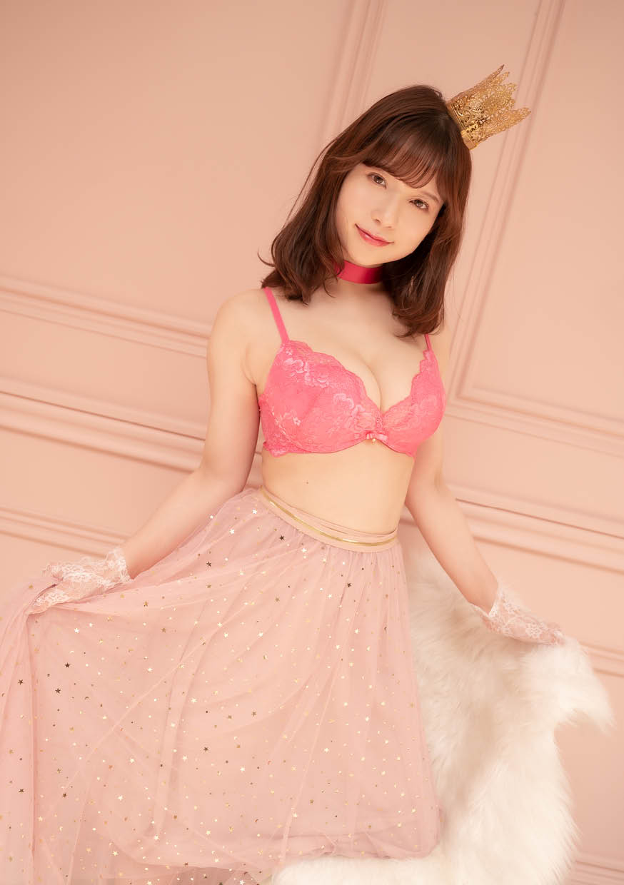 Rena Momozono 1 (56).jpg