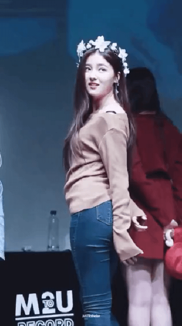 4cc3a95f005afd2e93bc08f16b73f491_11272001775_1.gif
