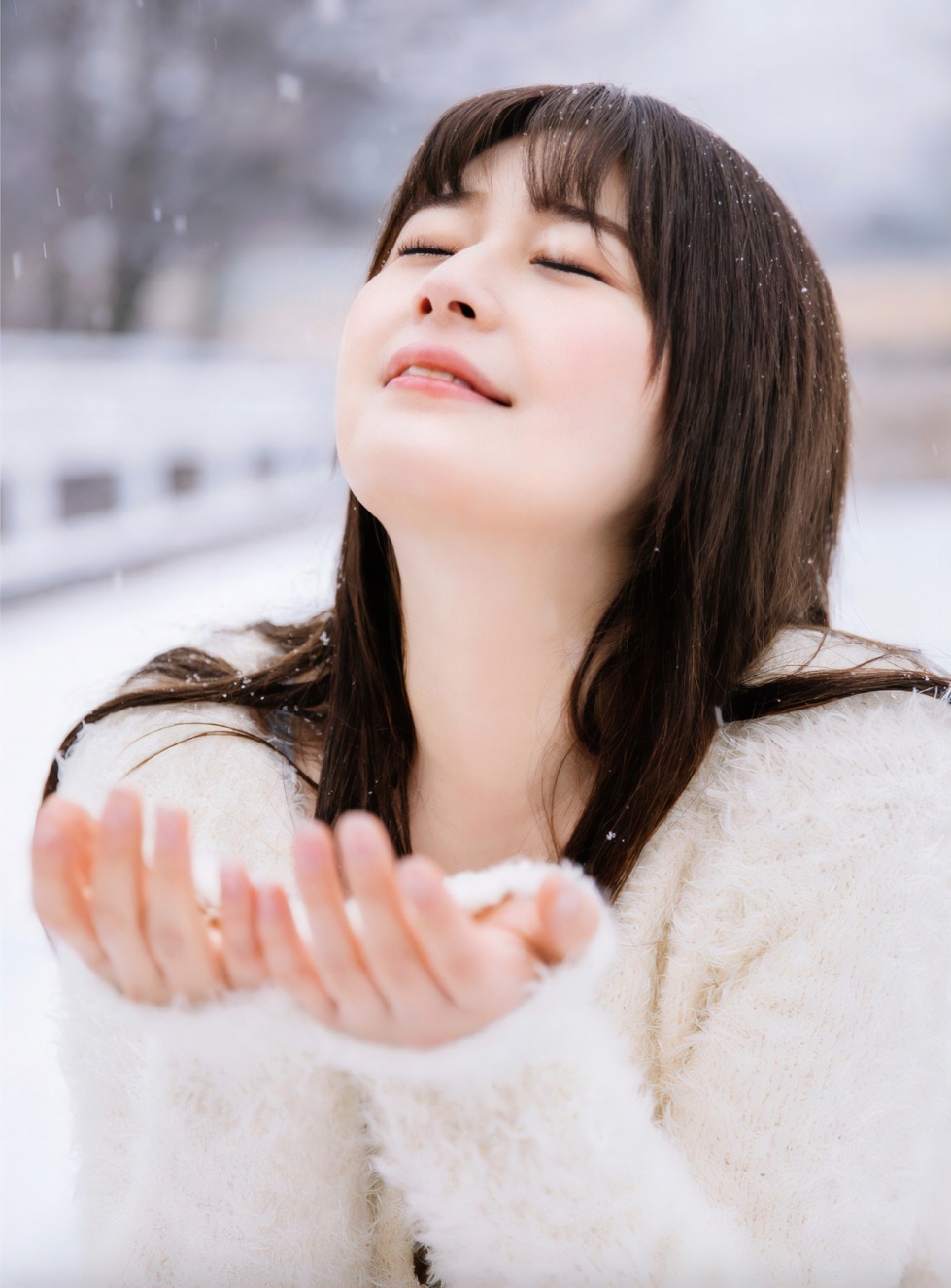 Maina Yuuri 1 (6).jpg