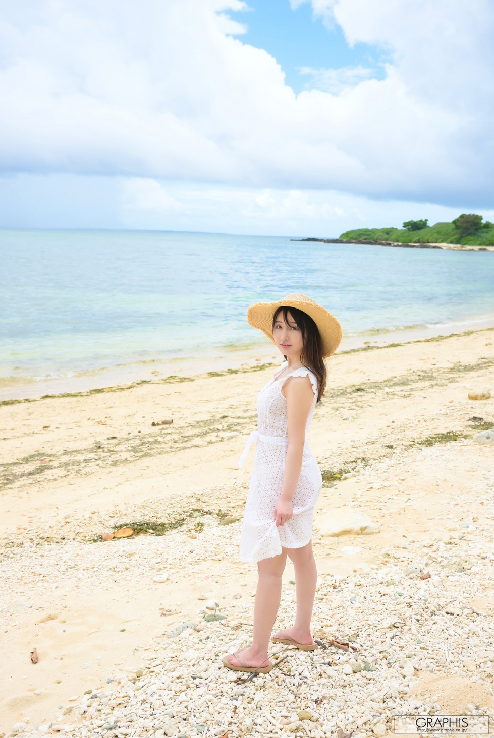 Karen Yuzuriha 1 (1).jpg