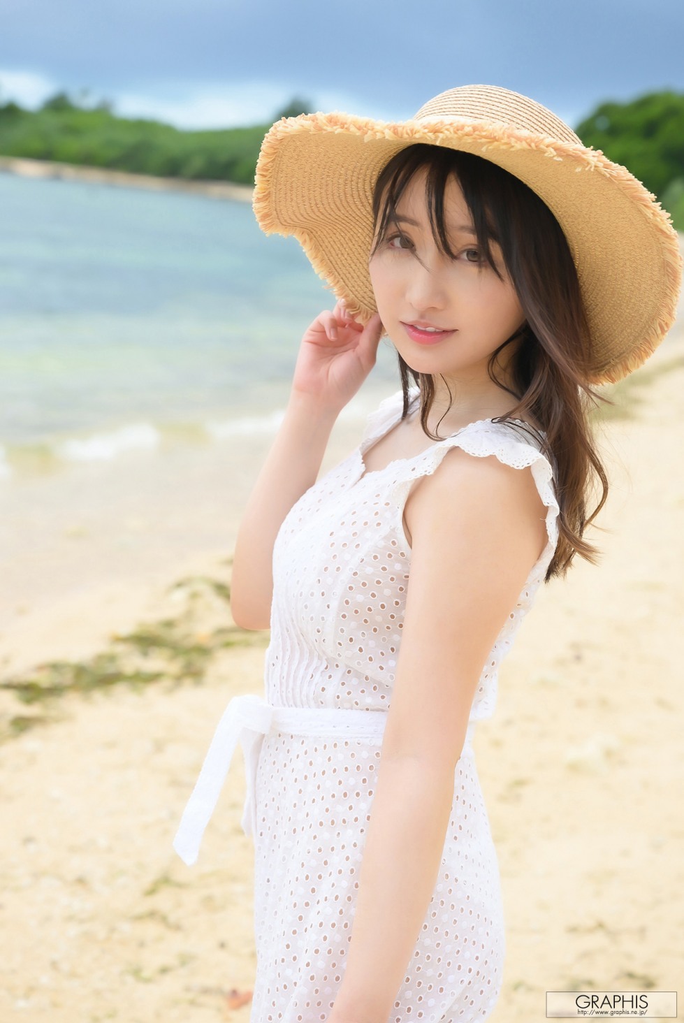 Karen Yuzuriha 1 (2).jpg