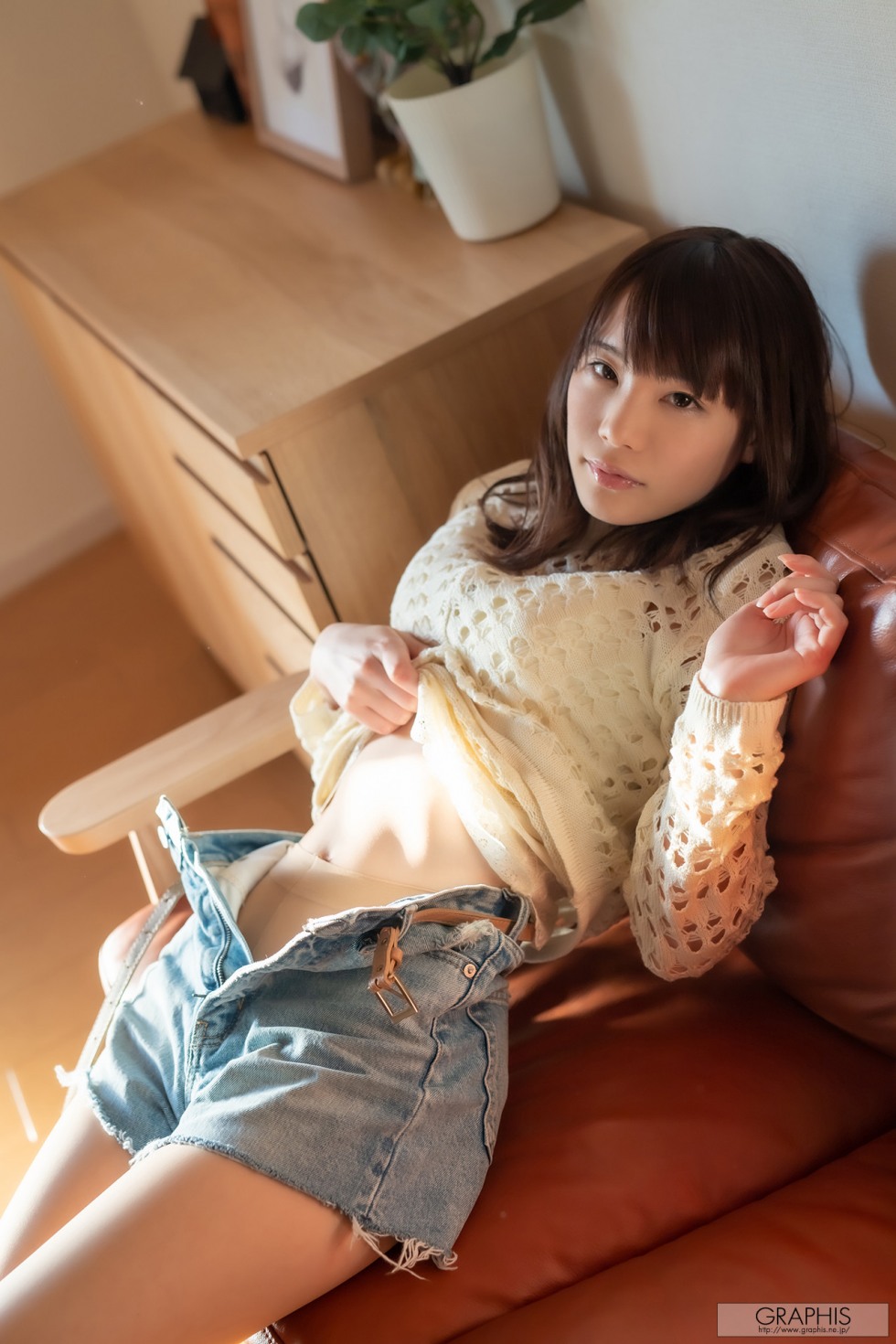 Airi Suzumura 1 (1).jpg