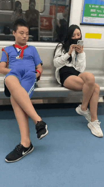 d98f2ce6f7a69ebf8f13b320fd060c89_11276308712_1.gif
