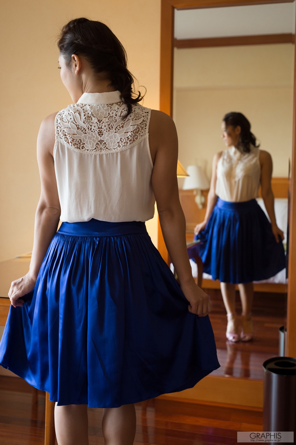 Akane Katahira (26).jpg