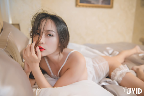 Jenny 5 (5).jpg