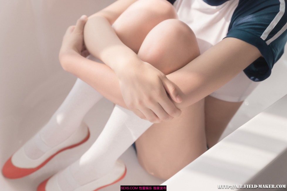 N (76).jpg