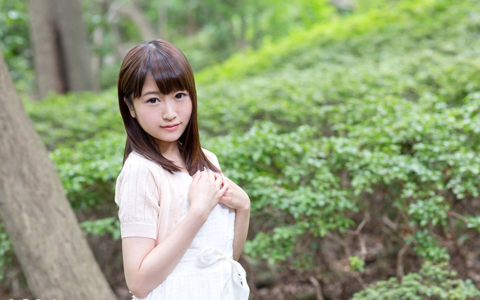 Mayu Yuki 1 (1).jpg