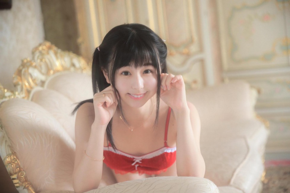 Love ME 1 (6).jpeg