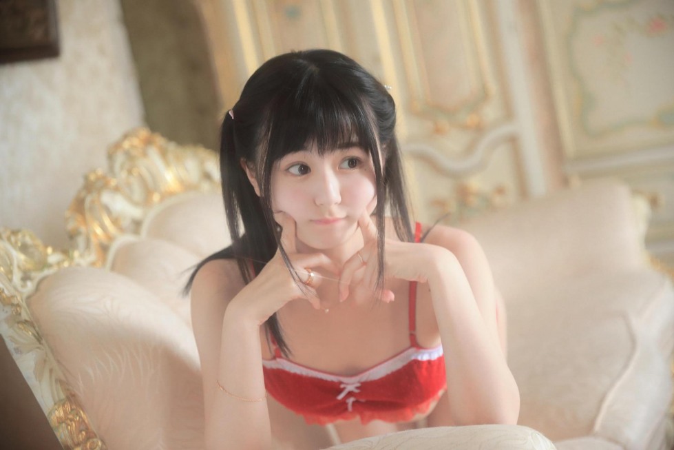 Love ME 1 (7).jpeg