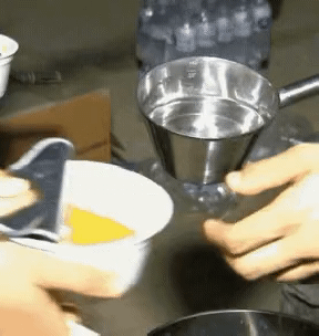 991e2322aca928e1ad4e73b6e1295166_11248522720_1.gif