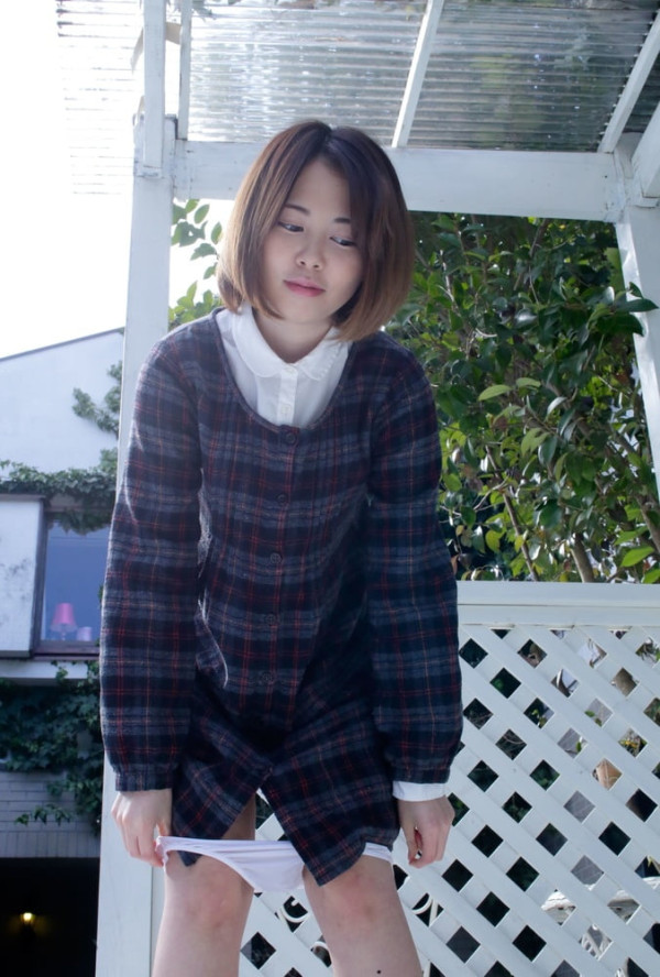 thumb-05_600x888.jpg
