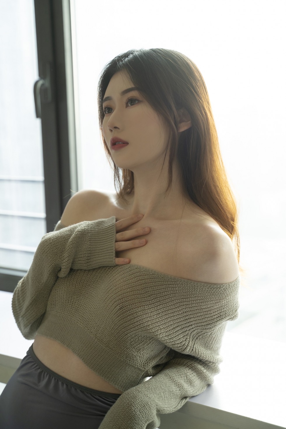 SWEATERGR_3.jpg