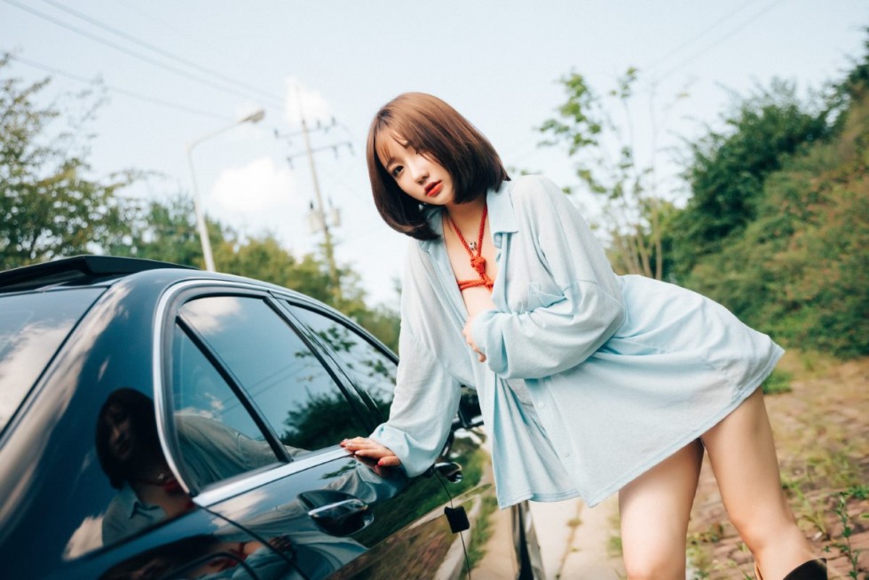 Loozy-Son-Ye-Eun-손예은-SM-CarXXX (54).jpg
