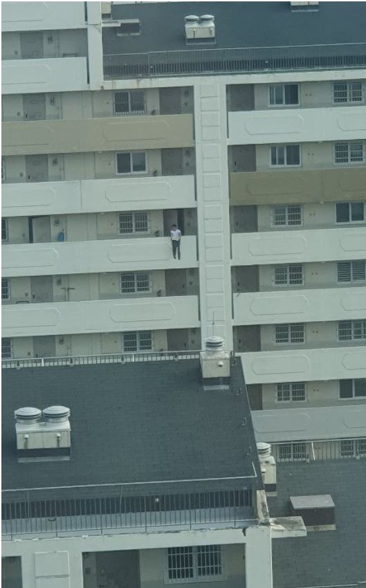 1.JPG
