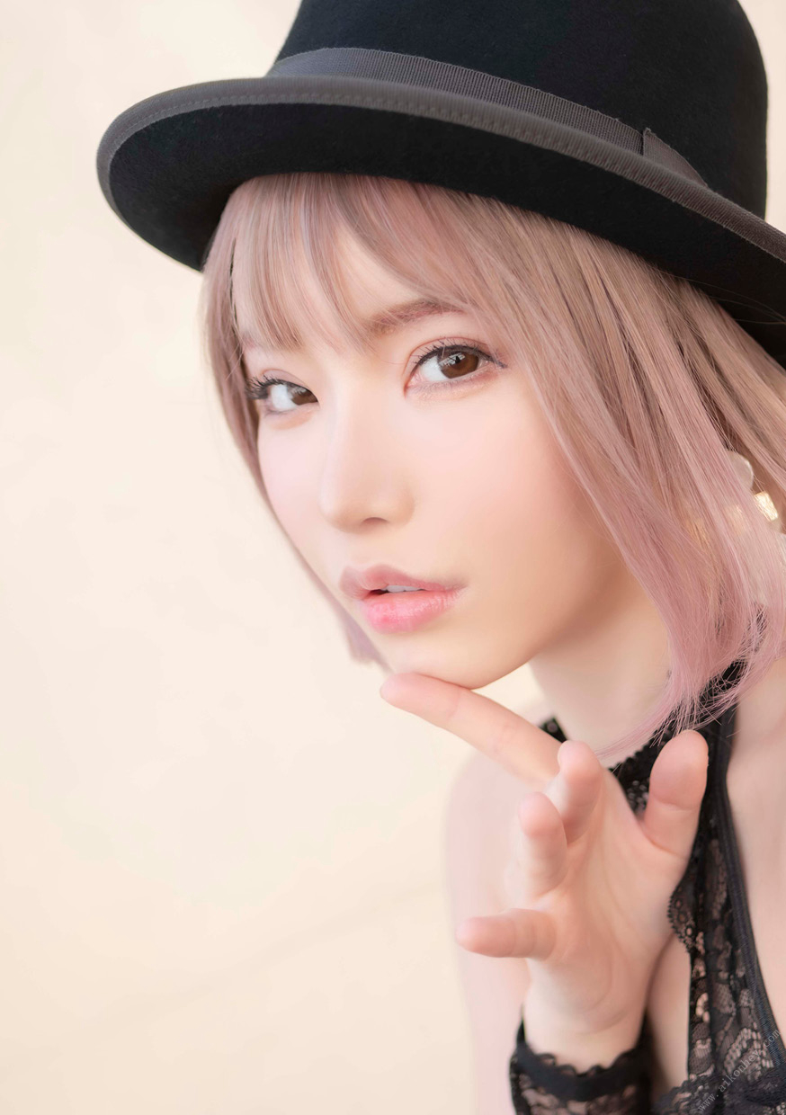 Eimi Fukada 1 (19).jpg
