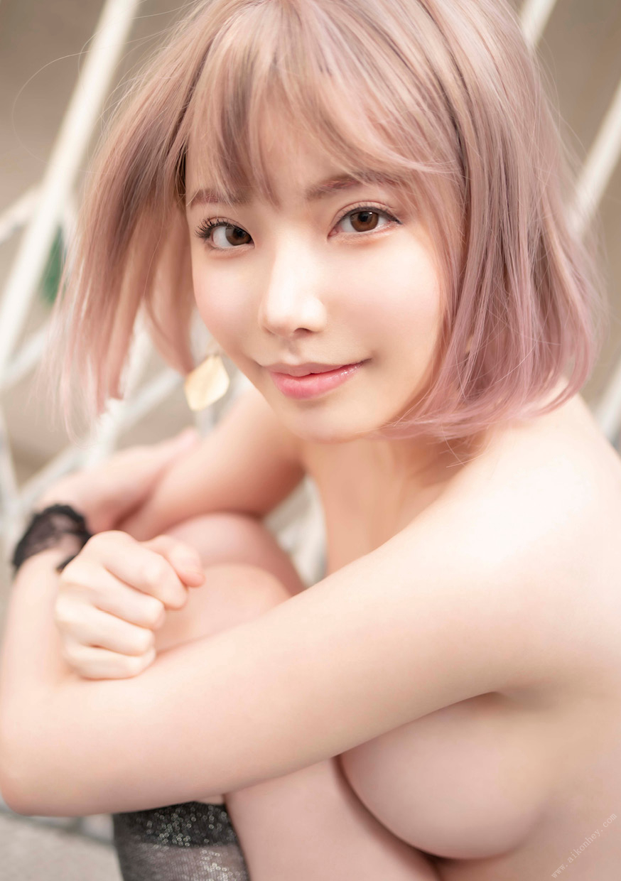 Eimi Fukada 1 (26).jpg