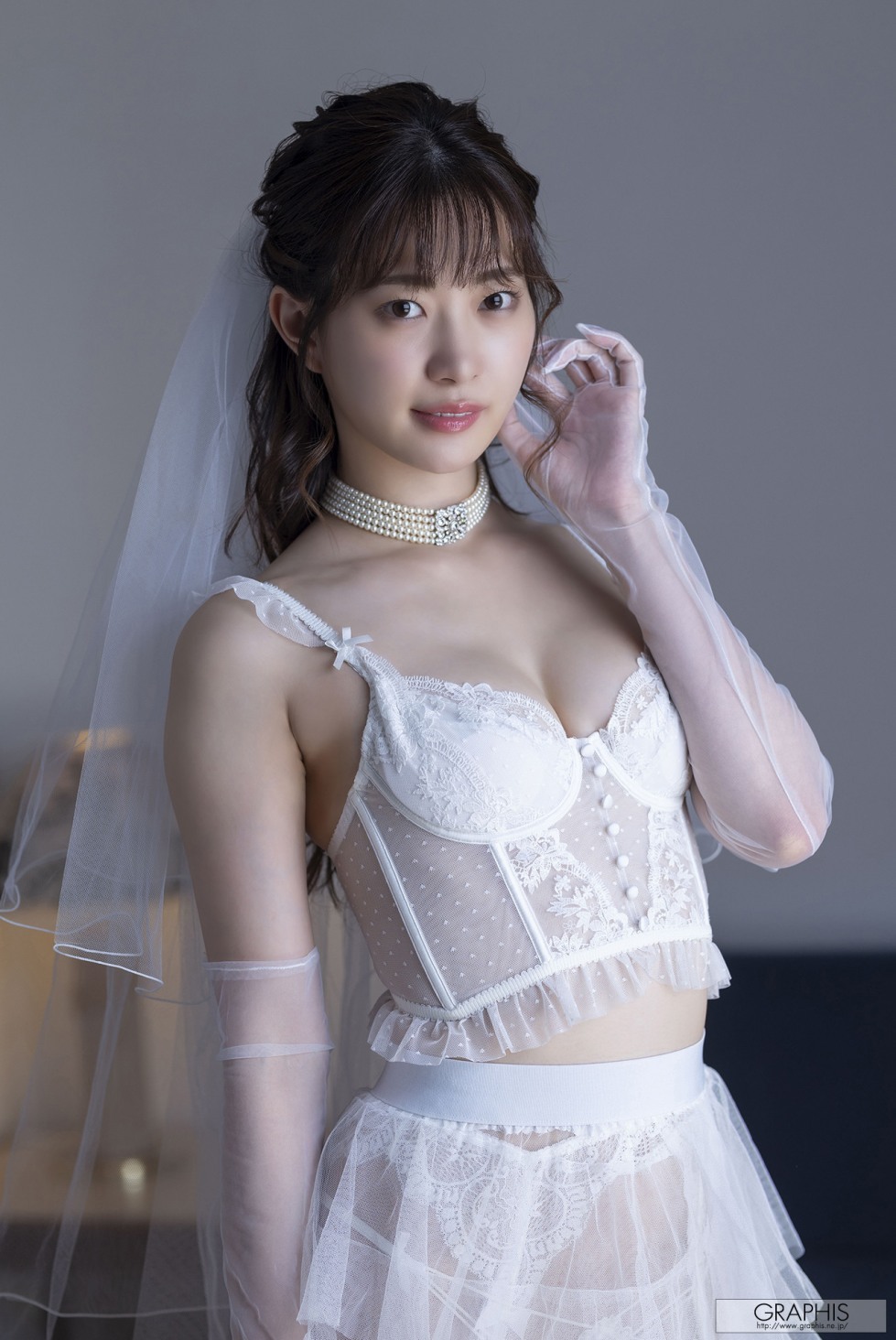 Akari Mitani 16 (1).jpg
