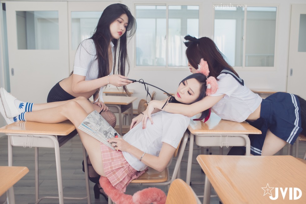 JVID 17 (10).jpg