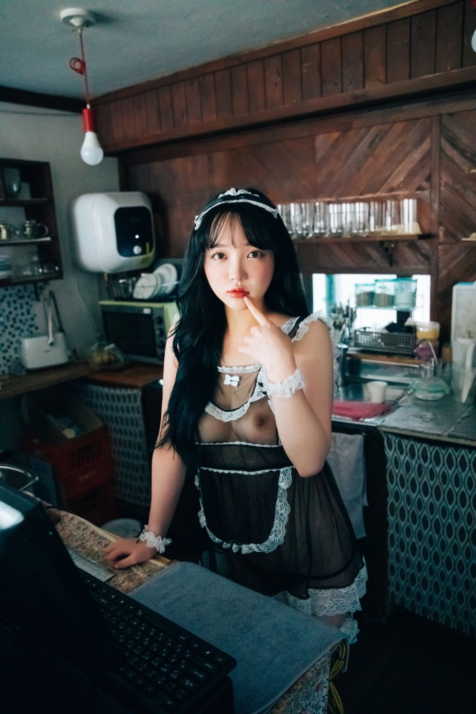 Son Yeeun (손예은) 20 (1).jpeg