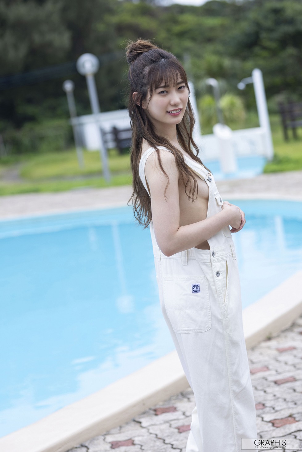 Akari Mitani 14 (16).jpg