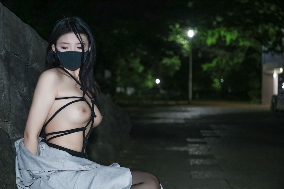 李佳 (户外皮衣) 2 (8).jpg