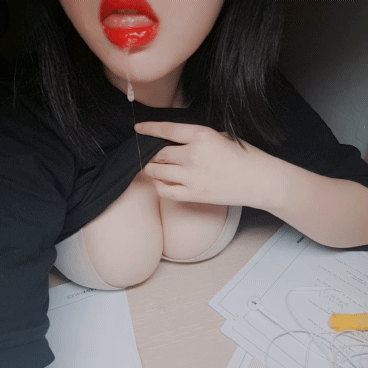 1615559388-1.gif