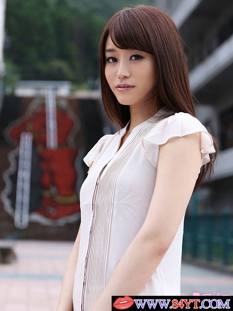 Ayane 1-3.jpg