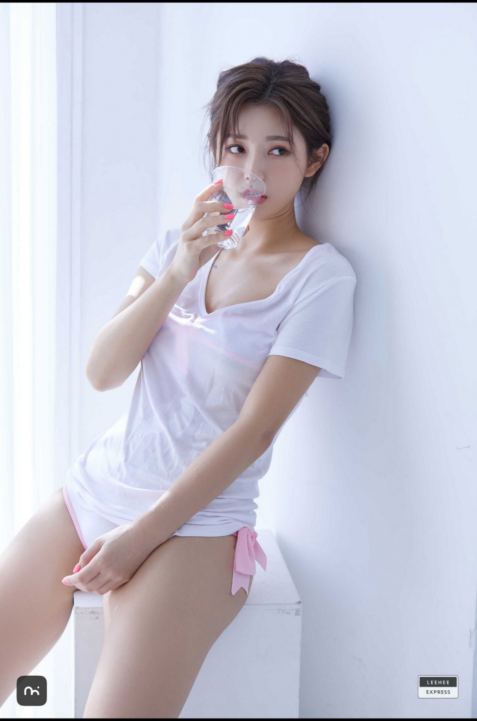 U.Hwa 은유화 2 (6).jpg