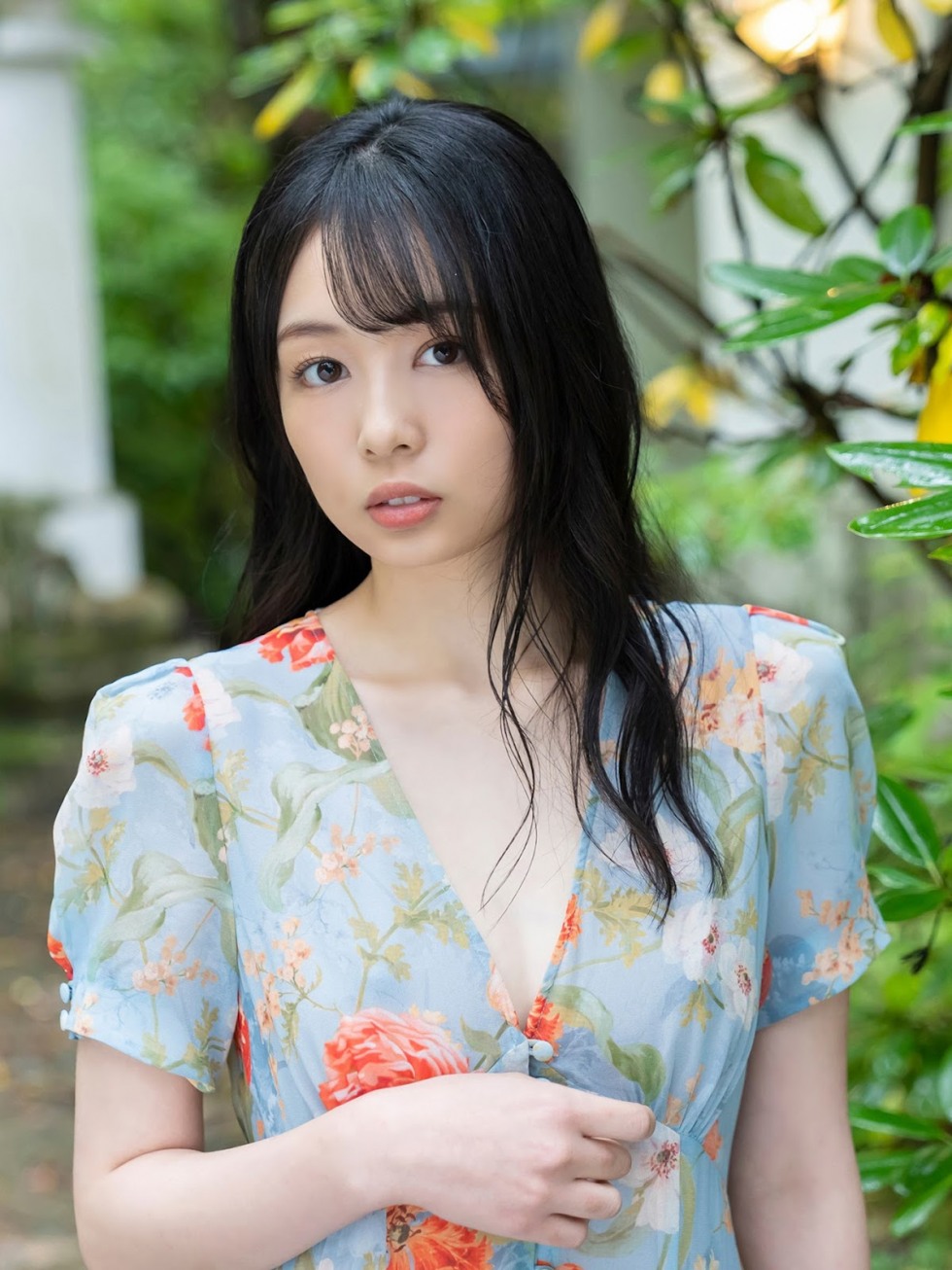 Ami Tokita 時田亜美, Shukan Post (5).jpg