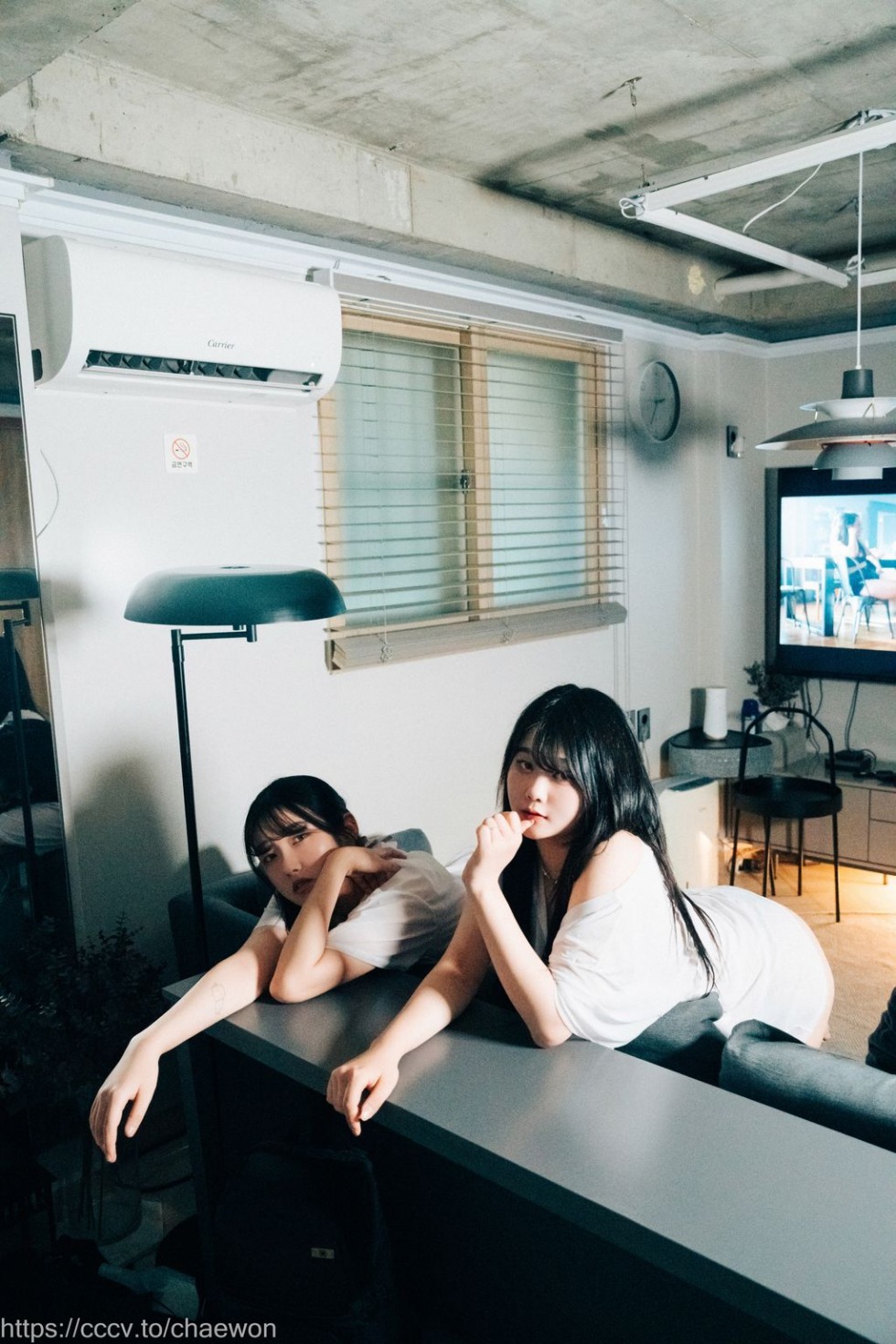 Zia (지아) x Sonson (손손) 2 (10).jpg