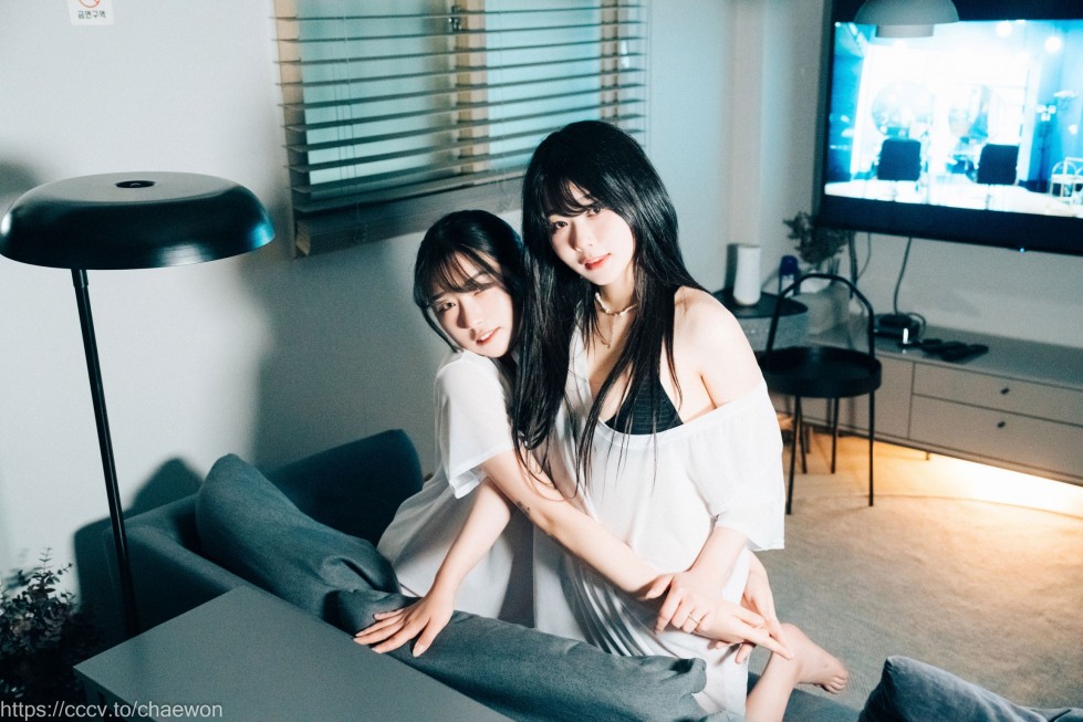 Zia (지아) x Sonson (손손) 2 (13).jpg