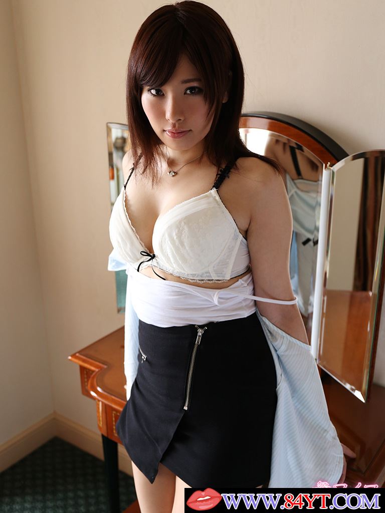 Akari Nishi 1-11.jpg