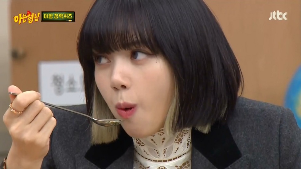 아는 형님.E251.201017.720p-NEXT.mp4_20201018_022646.477.jpg