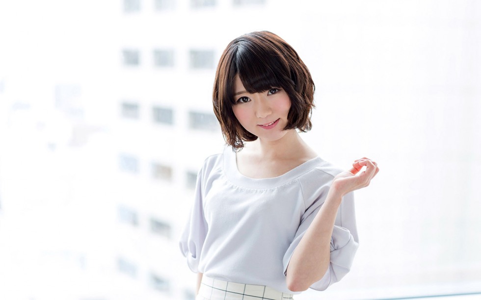 Mio Shinozaki 1 (1).jpg