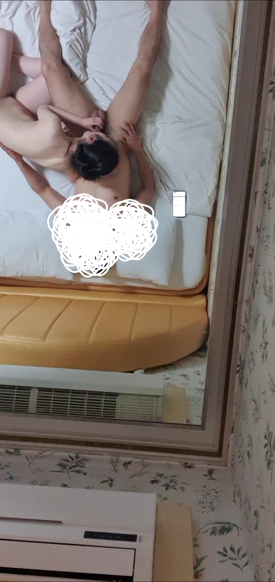 VideoCapture_20240423-193717.jpg