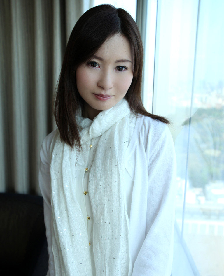 Megumi Hosaka (2).jpg