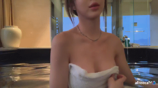 1734563481_6EMWlVZR_bb5a8919c9bf9dd6acc80360e9ce651a65c35a28.gif