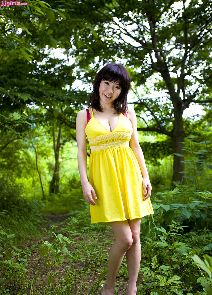 Yui Hinata (26).jpg