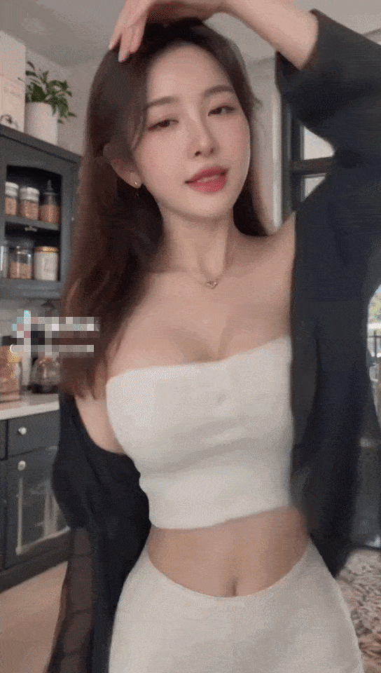Download-ezgif.com-censor (1).gif