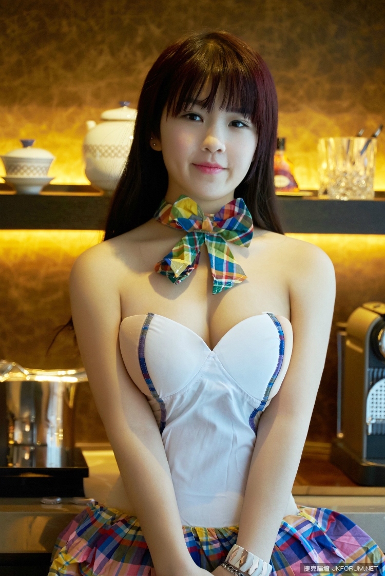tuigirl (1).jpg