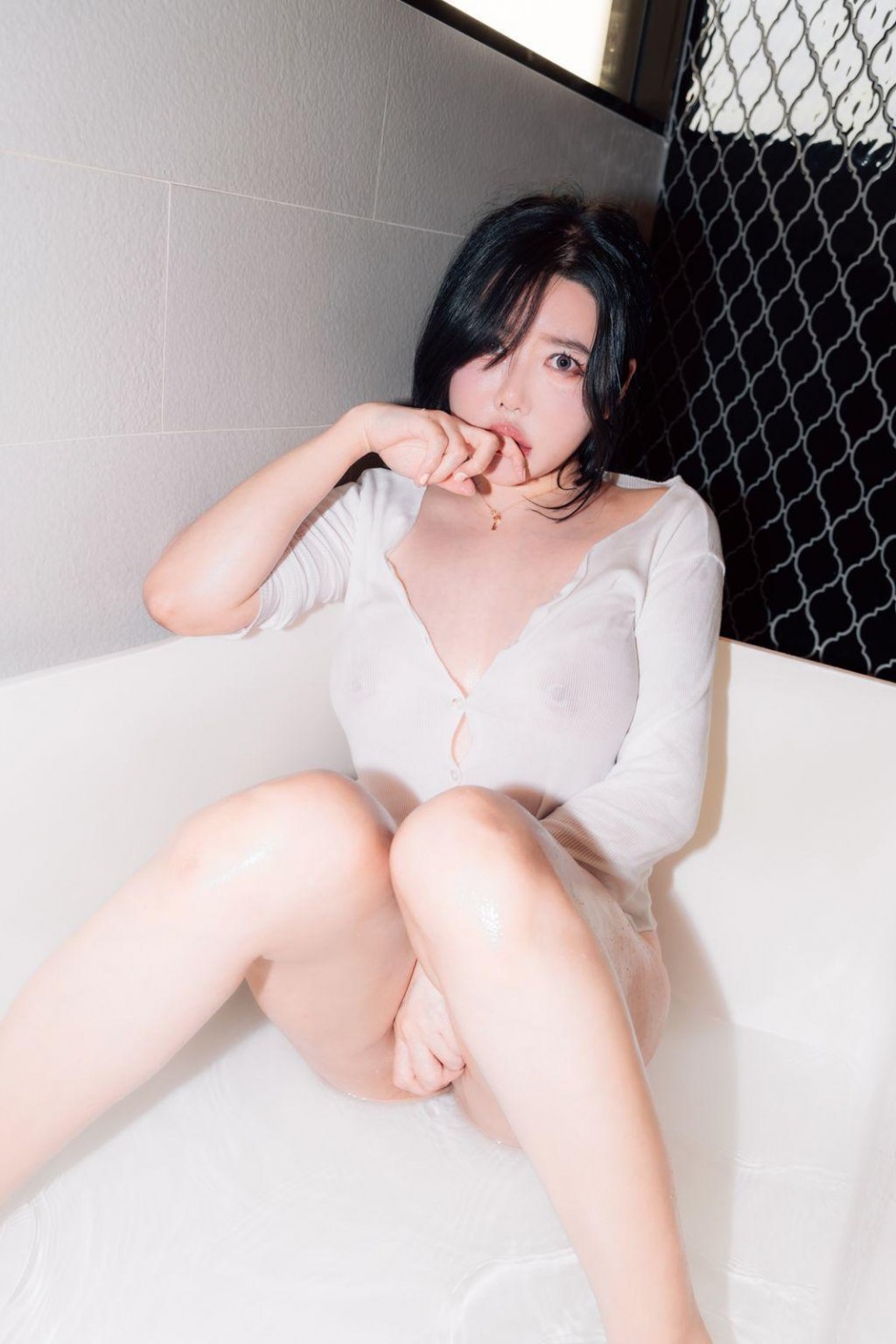 JISUA (지수아) 3 (44).jpg