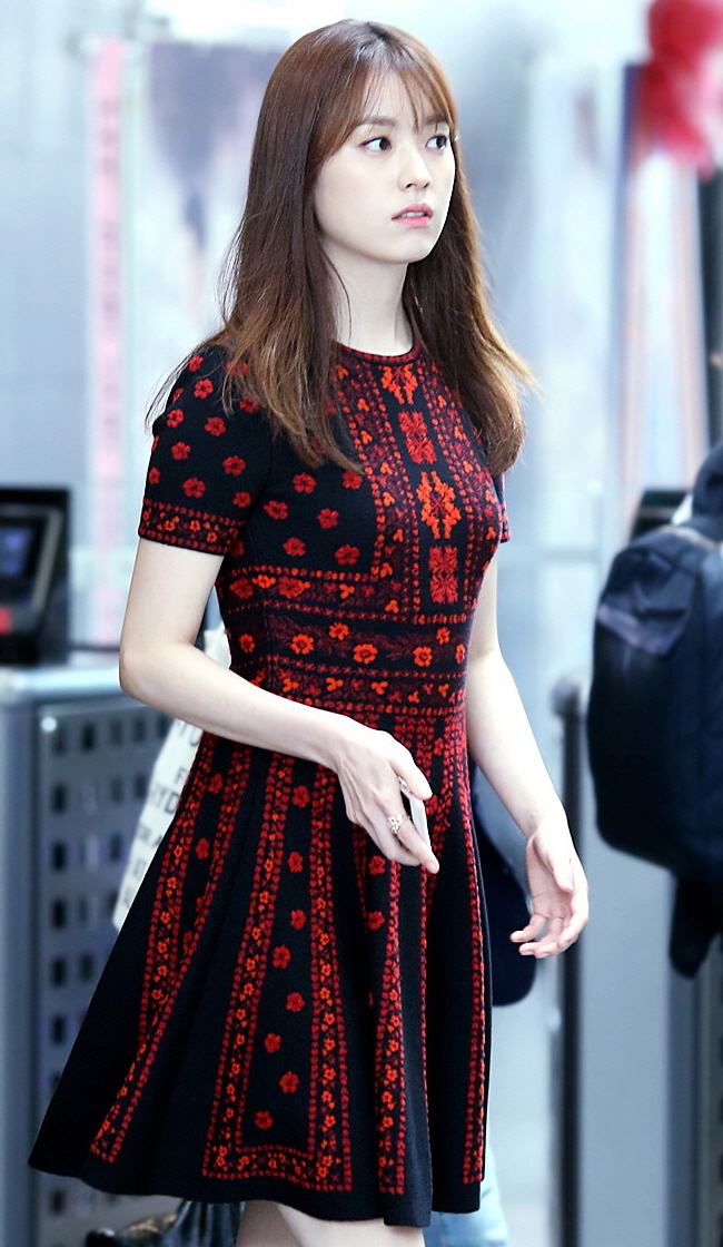 160718_한효주_이종석_W_제작발표회_(1).jpg