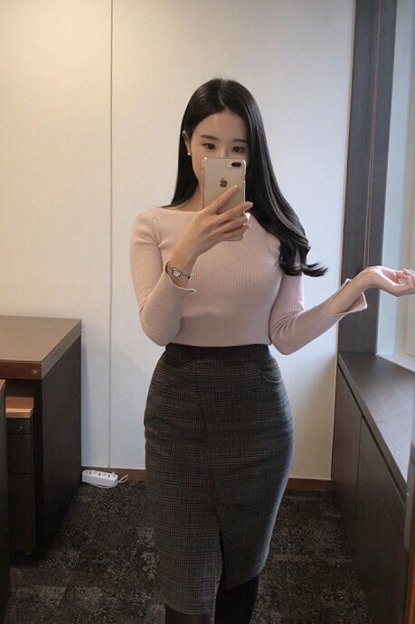 W.jpg